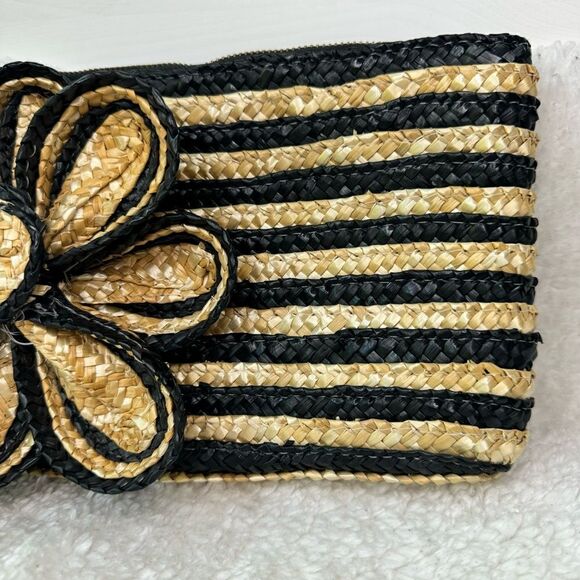 MudPie Clutch Flower Handbag Natural Woven Wheat Straw black Gold Accent Stripes - Picture 4 of 16